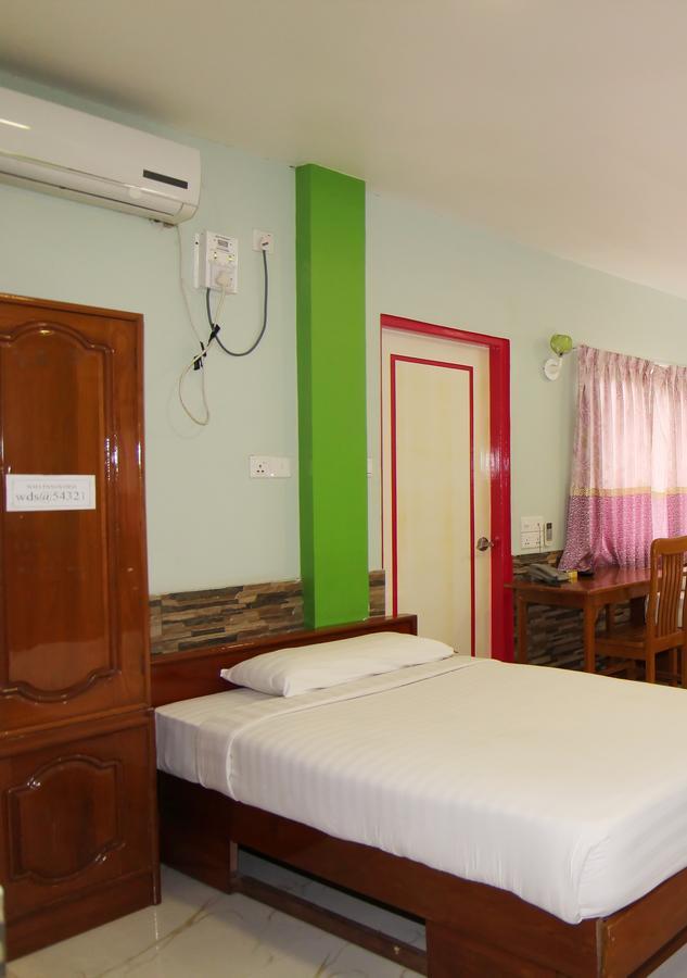 Hotel Windsor Янгон Екстериор снимка