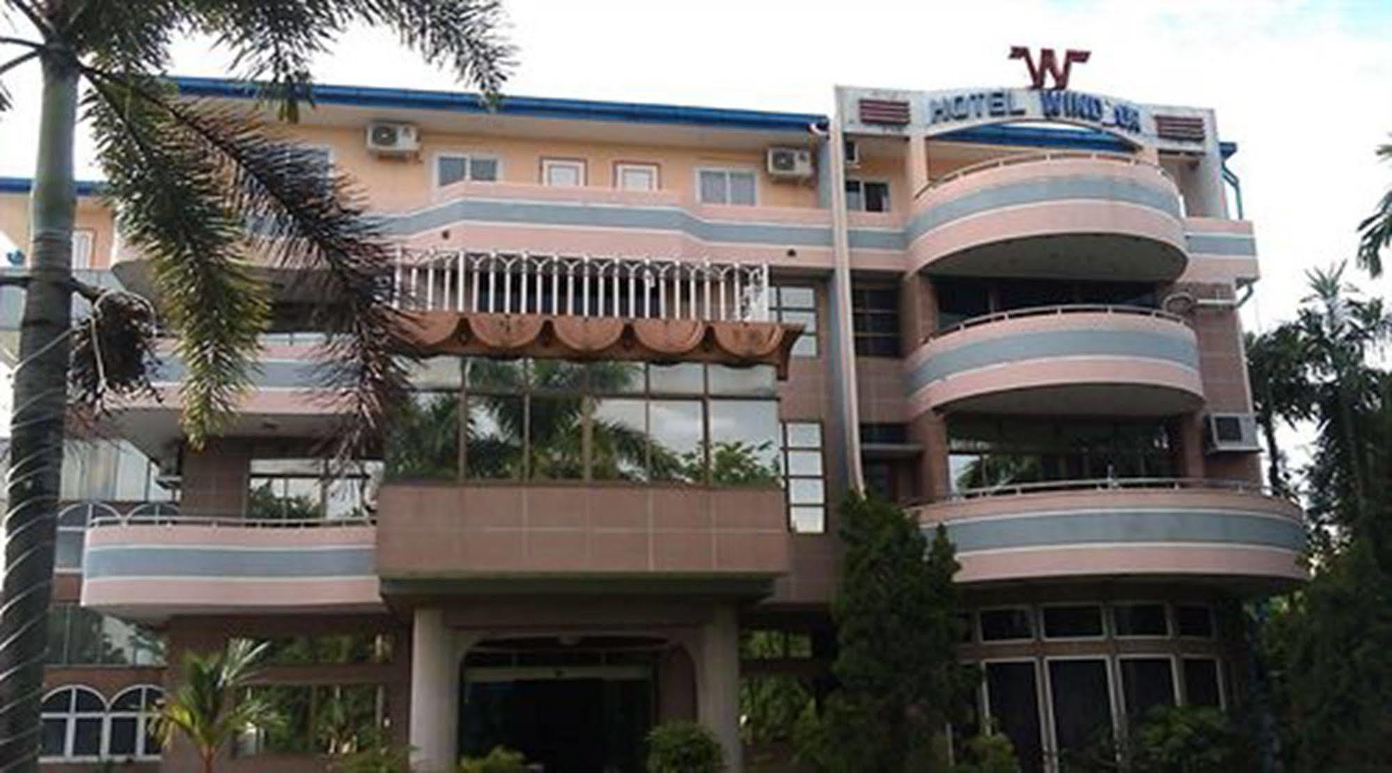 Hotel Windsor Янгон Екстериор снимка